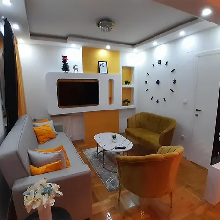 Gold&black Lejlighed *