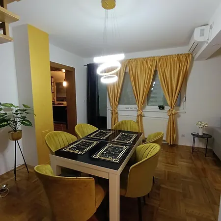 Gold&black Apartment Banja Luka
